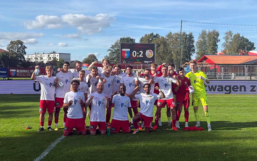 zu sehen ist das Oberliga-Team vom VFV Borussia 06 Hildesheim